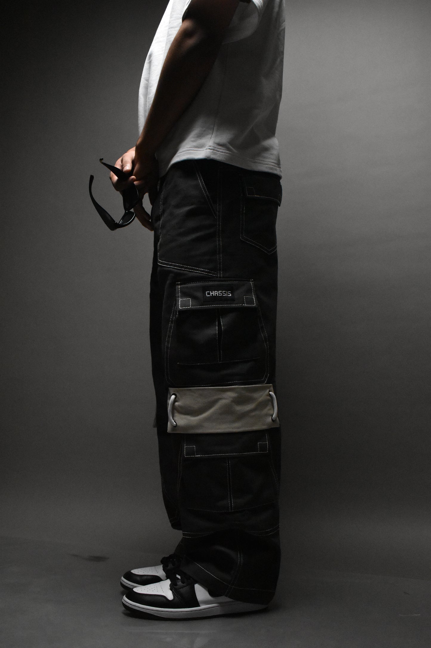 CONQUEROR CARGO - GREY