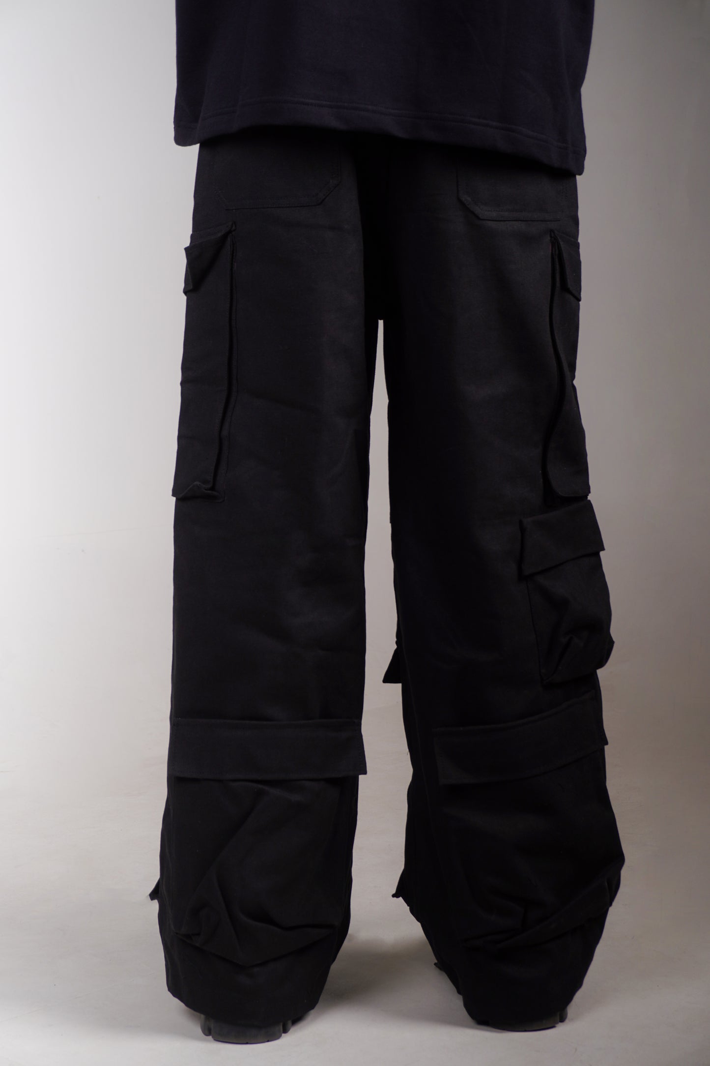 Strike Utility Cargo Black