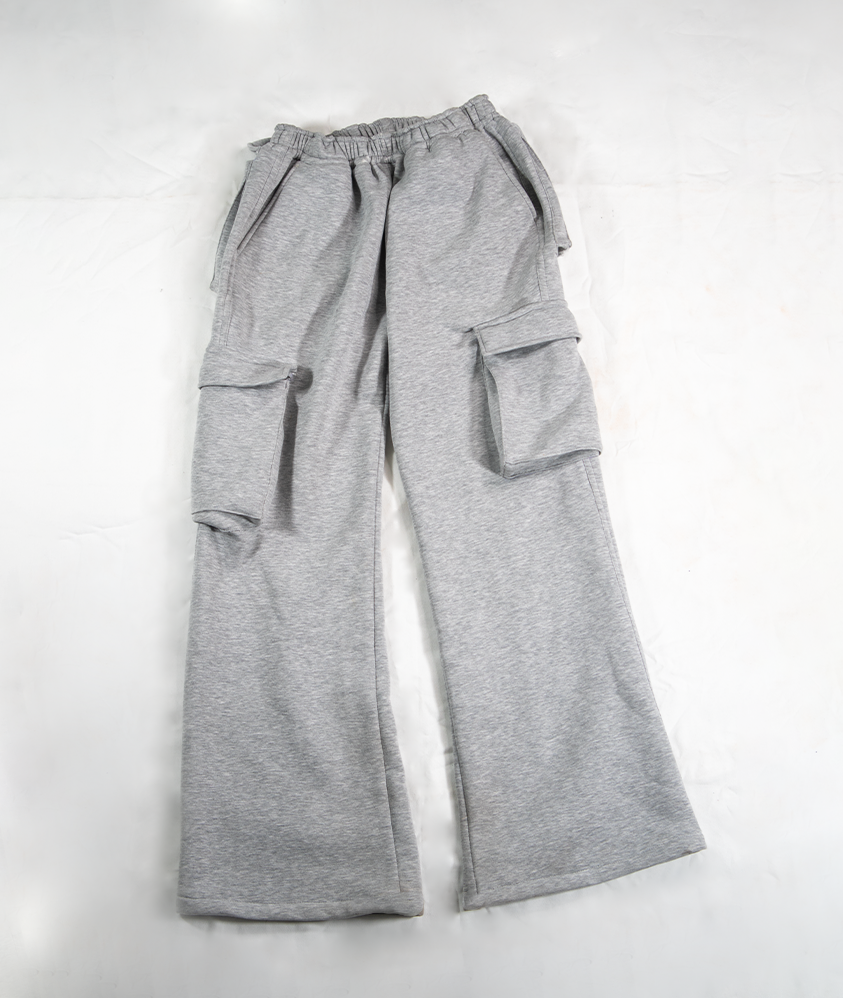 GREY CARGO SWEATPANTS